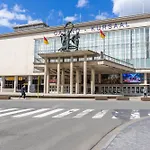 Lecomte - Coastal Escape 200 Апартаменты *