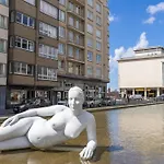 Lecomte - Coastal Escape 200 Апартаменты