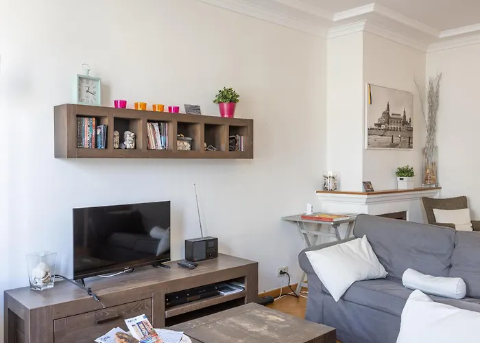 Lecomte - Coastal Escape 200