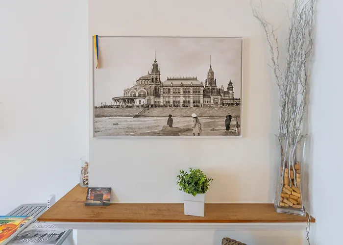 Lecomte - Coastal Escape 200 Apartment