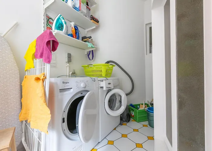 Lecomte - Coastal Escape 200